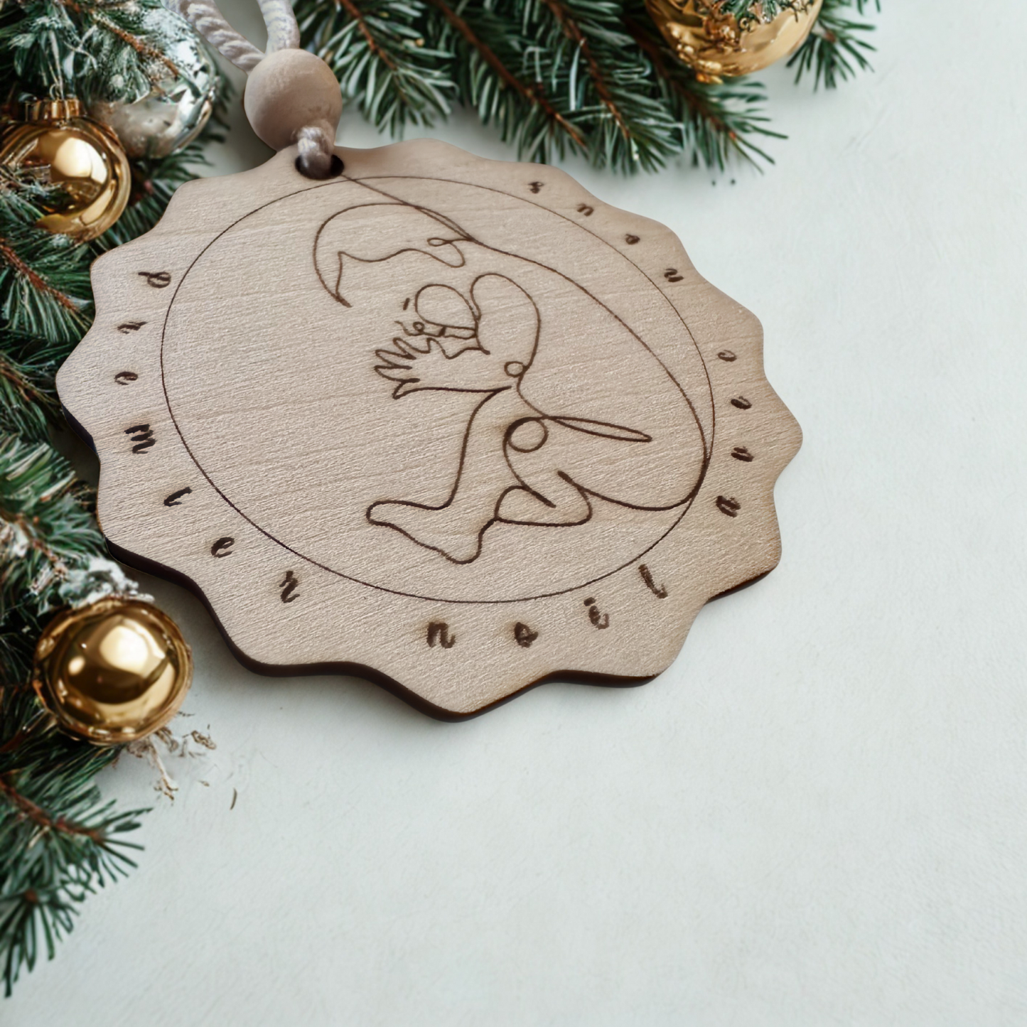 Boule de Noël femme enceinte